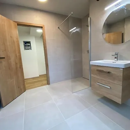 C.3 V Bankovnim Dome Kutná Hora