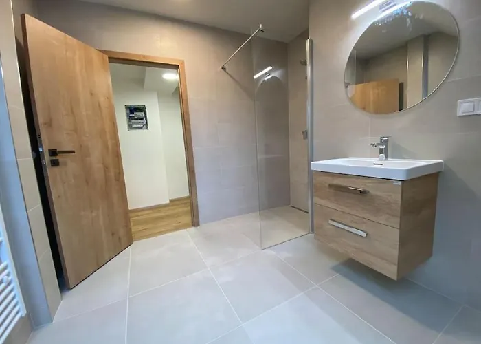 C.3 V Bankovnim Dome Kutna Hora